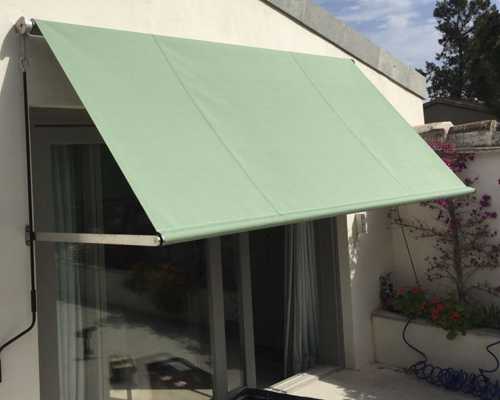 Toldo de color intermedio